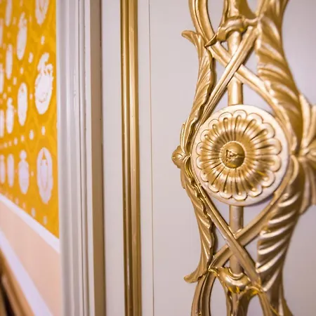 Palazzo Marletta Luxury House Готель Катанія